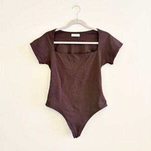 Aritzia Babaton Rich Mocha Brown Contour Square Neck Bodysuit